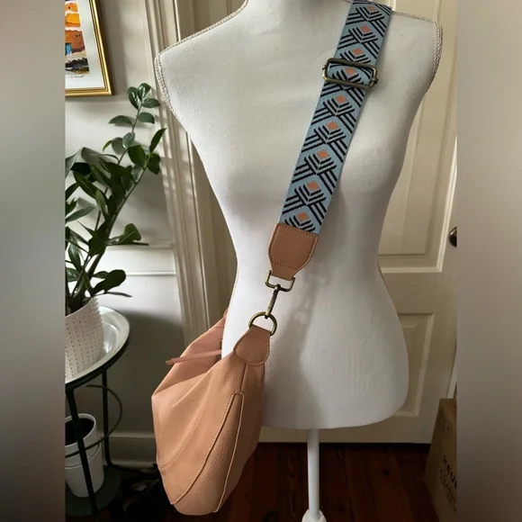 Anthropologie Luna Bag - Picture 2 of 9